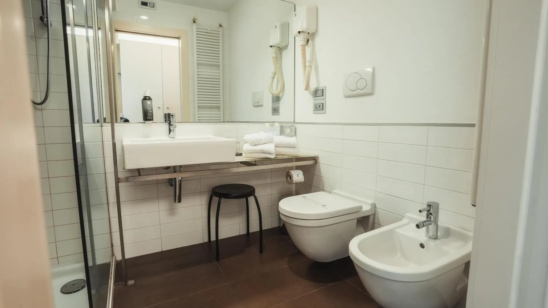 Mod 05 Bike Hotel ساندرا